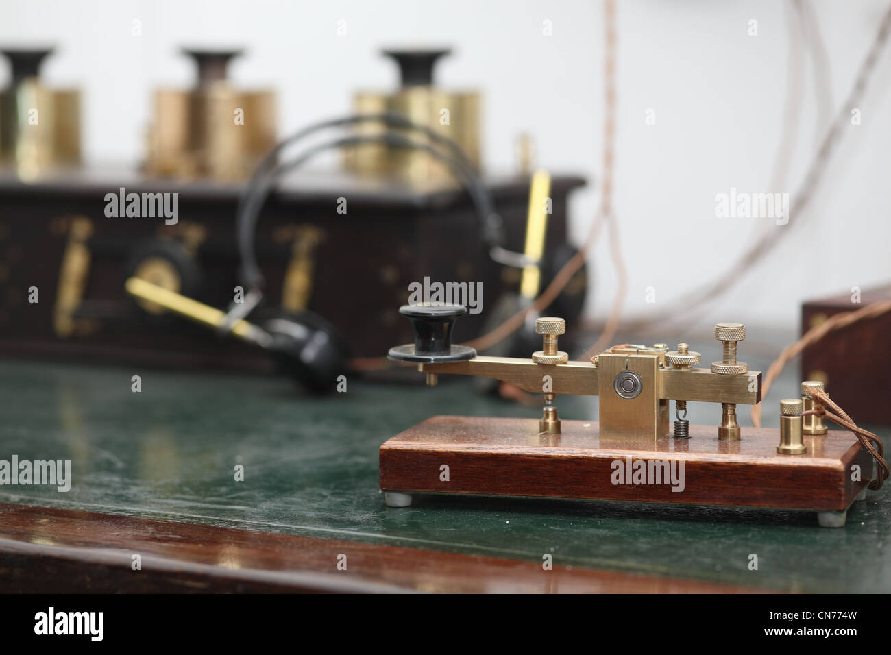 marconi wireless morse code equipment Stock Photo Alamy