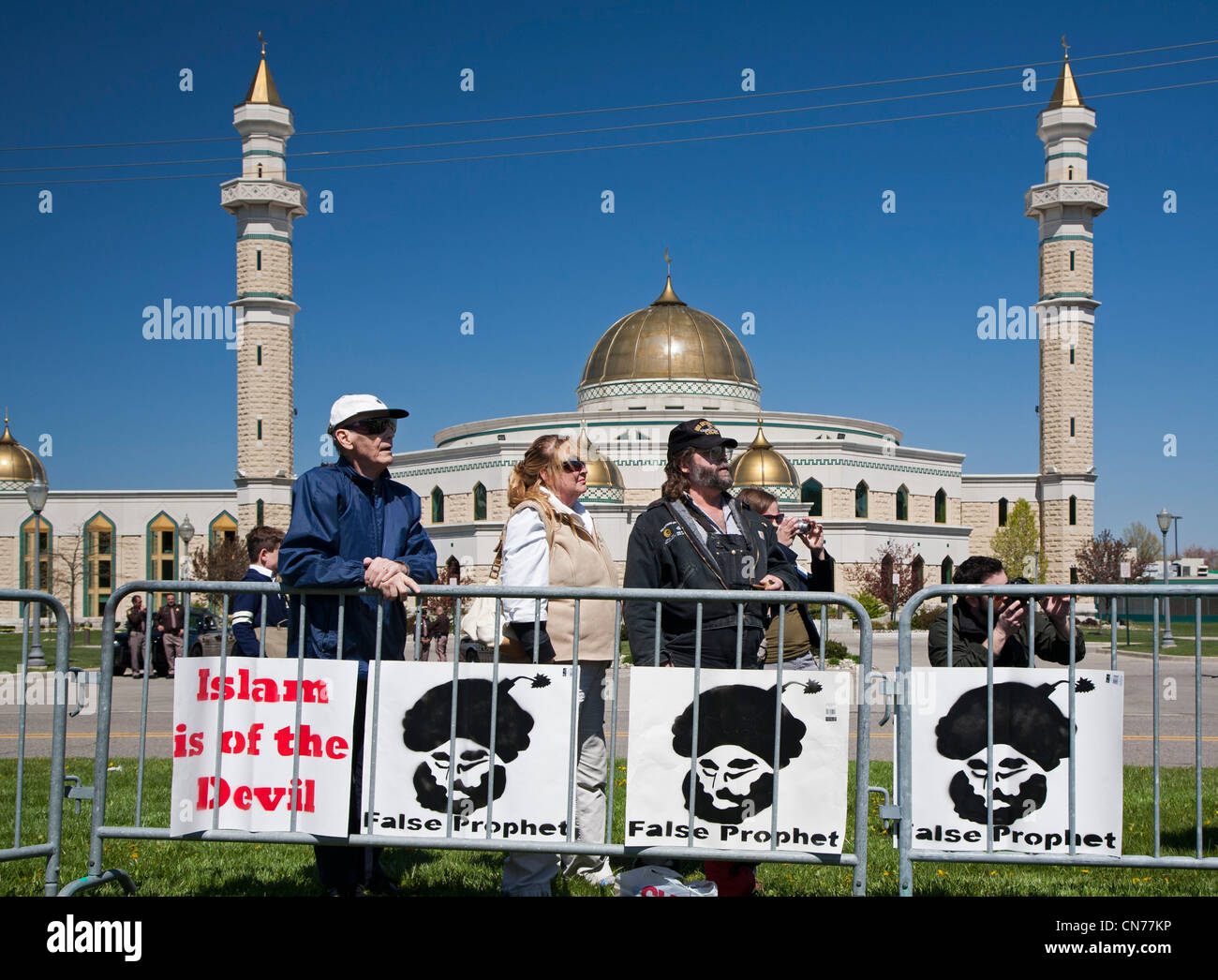 Dearborn, Michigan - Followers of Florida pastor Terry Jones at a rally against Islam in front of the Islamic Center of America. Stock Photo