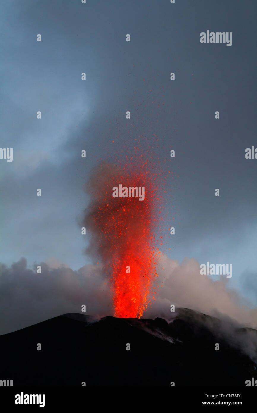 Strombolian eruption on the volcanic island of Stromboli, Sicily, Italy Stock Photo