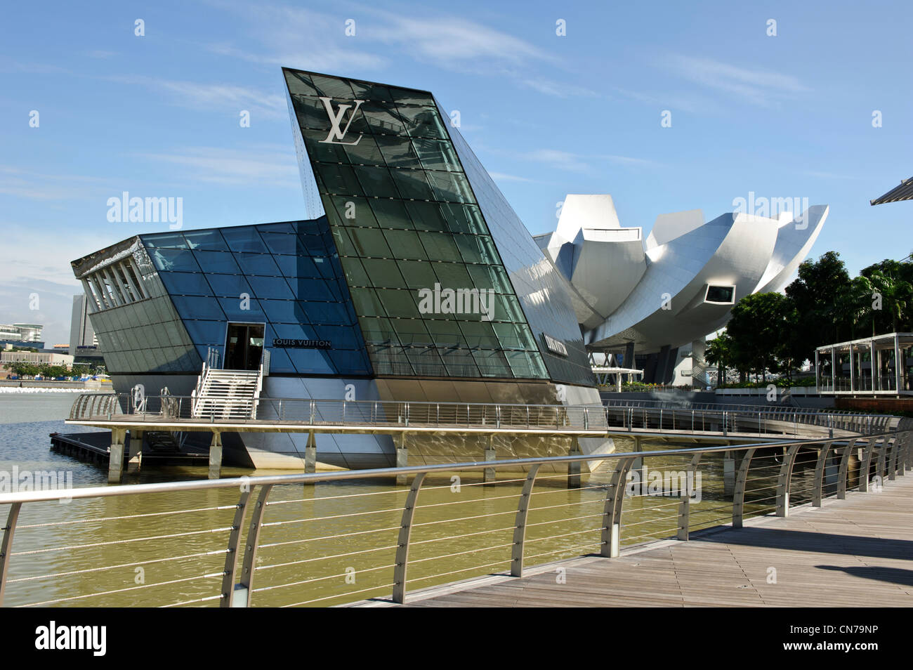 SINGAPORE-26 Aug 2017. Louis Vuitton store, a luxury shop leading  international fashion houses located in Downtown Core marina bay, Singapore  – Stock Editorial Photo © suebsiri #165451072