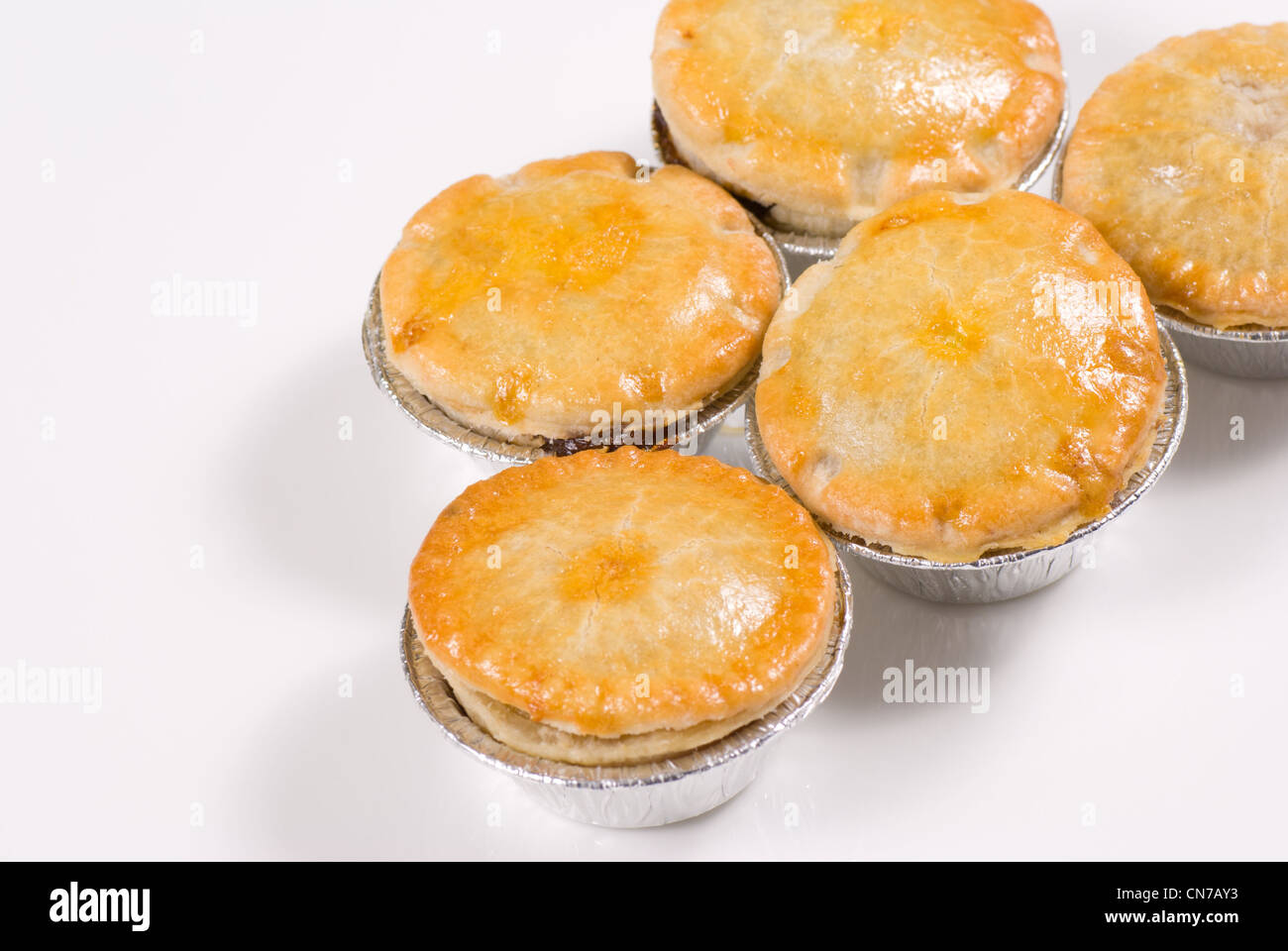Assorted Traditional English Meat Pies Stock Photo Alamy assorted-traditional-english-meat-pies-stock-photo-alamy