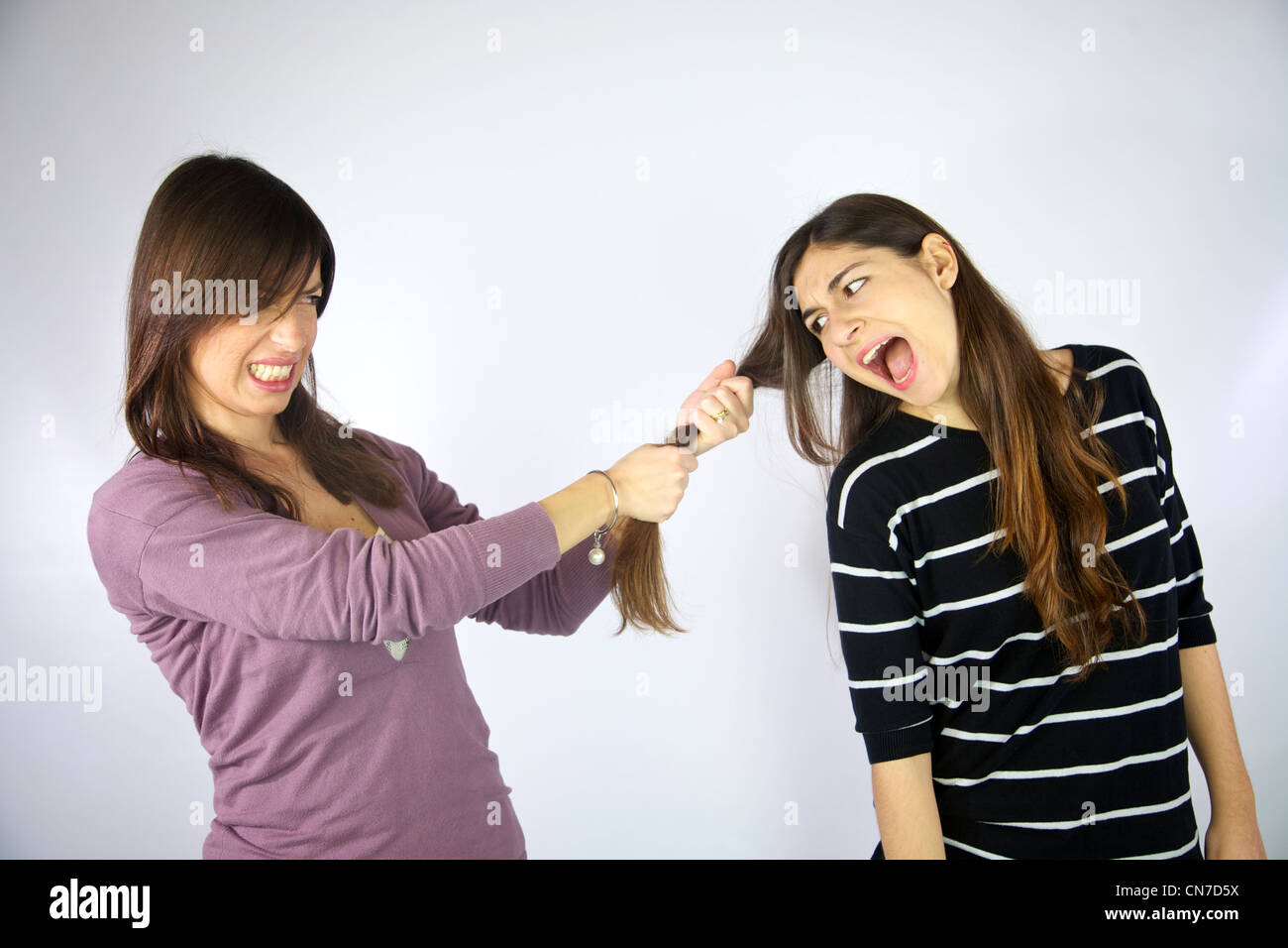 Того тянет девушка. Ладонь девушки. Девушка ведёт парня за руку. Девушка ведёт парня за руку. Девушка ведёт парня за руку.