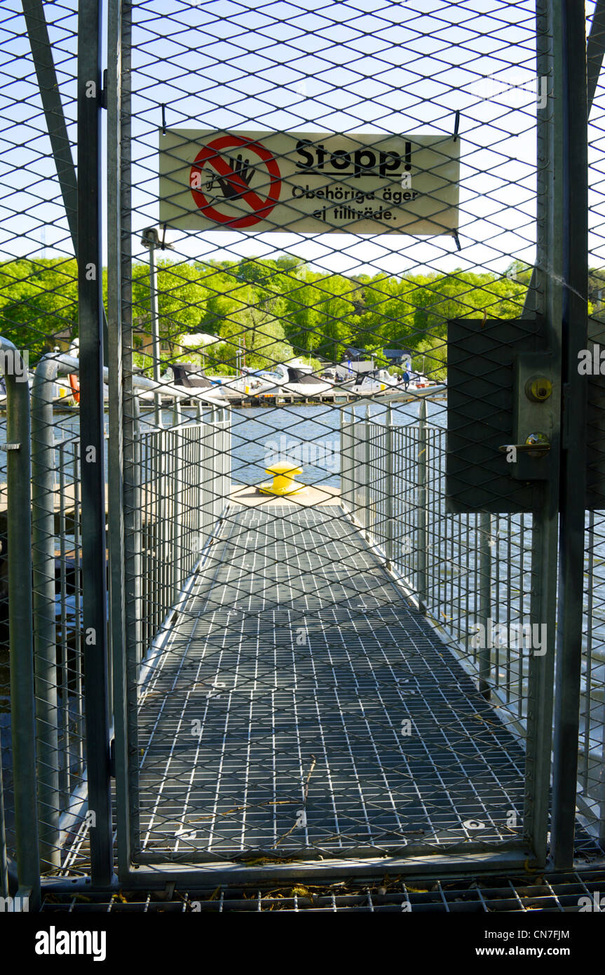 Hvad Labe forklædt Gate leading to the Hammarbyslussen water lock in the Hammarbykanalen canal  on Södermalm in Stockholm, Sweden Stock Photo - Alamy