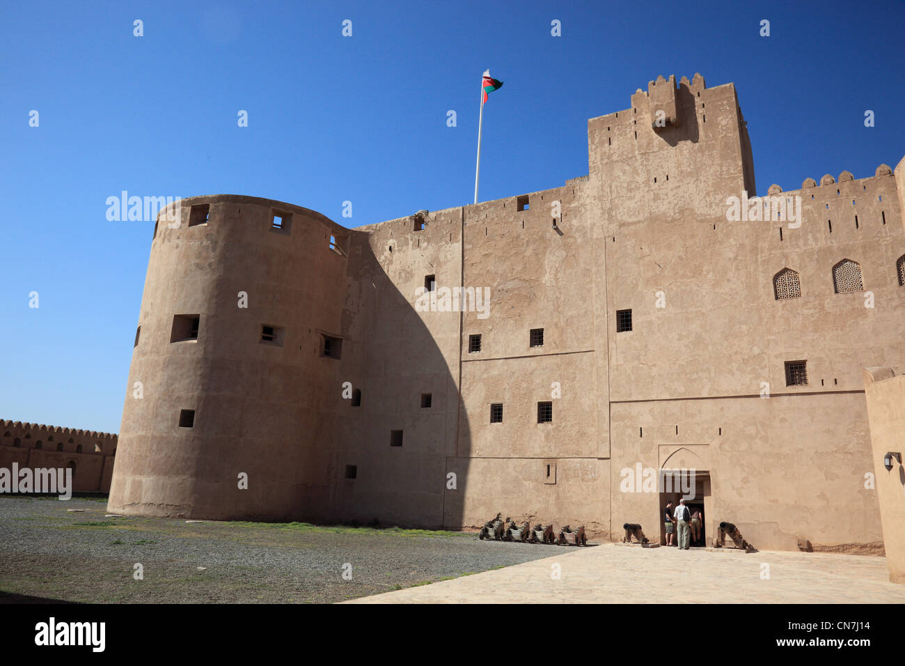 Das Schloss von Jabrin oder Schloss von Jabreen ist ein auch als Fort bezeichnetes Wohnschloss aus dem Mittelalter in der Wüste Stock Photo