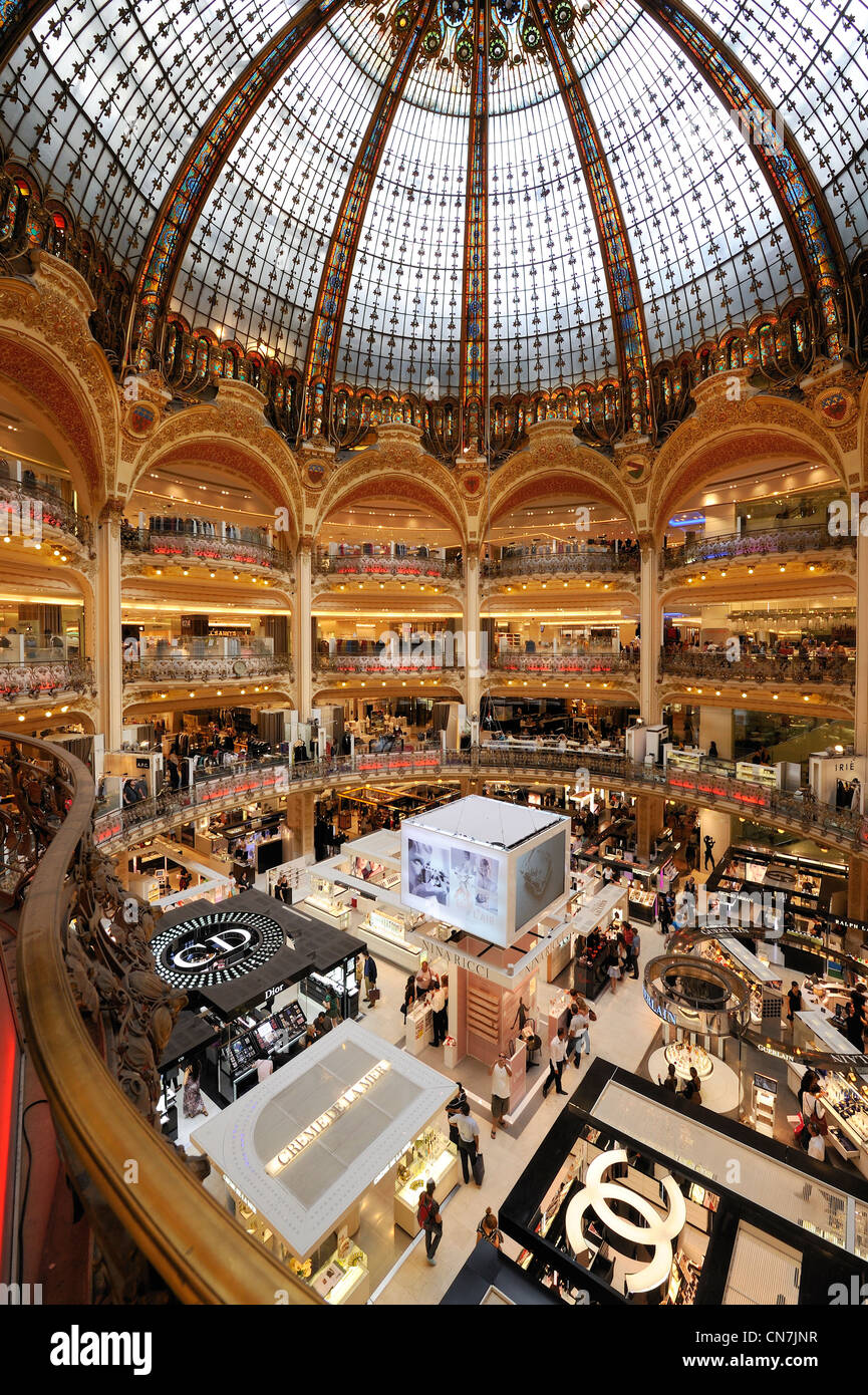 Galeries lafayette logo hi-res stock photography and images - Alamy