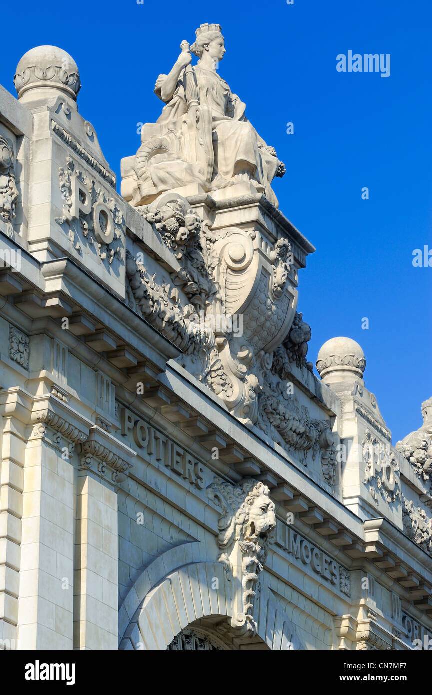 France, Paris, Left Bank, Orsay Museum, housed in the Gare d'Orsay, former railway station (1898) Stock Photo