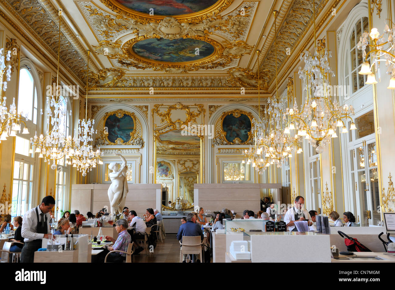 France, Paris, restaurant in Orsay Museum, housed in the Gare d'Orsay, former railway station (1898) Stock Photo