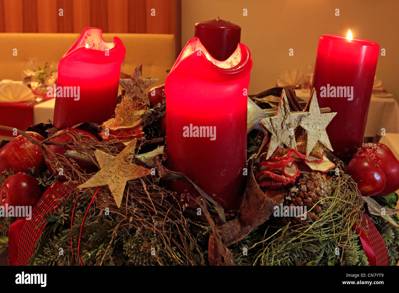 Advent wreath candles hires stock photography and images Alamy