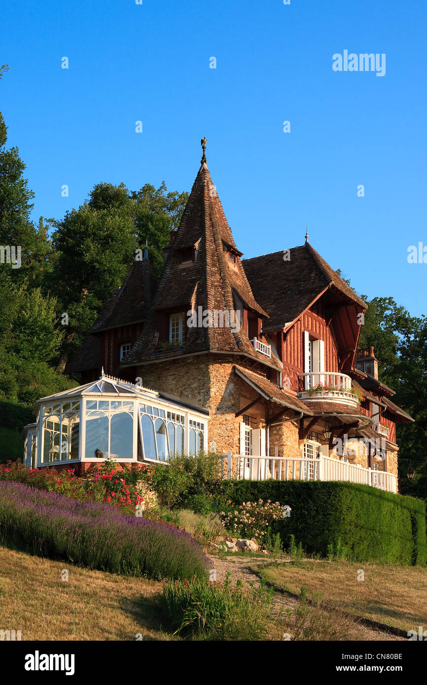 La Rochette Un Promoteur Achete Le Chateau 1 41m Le Parisien
