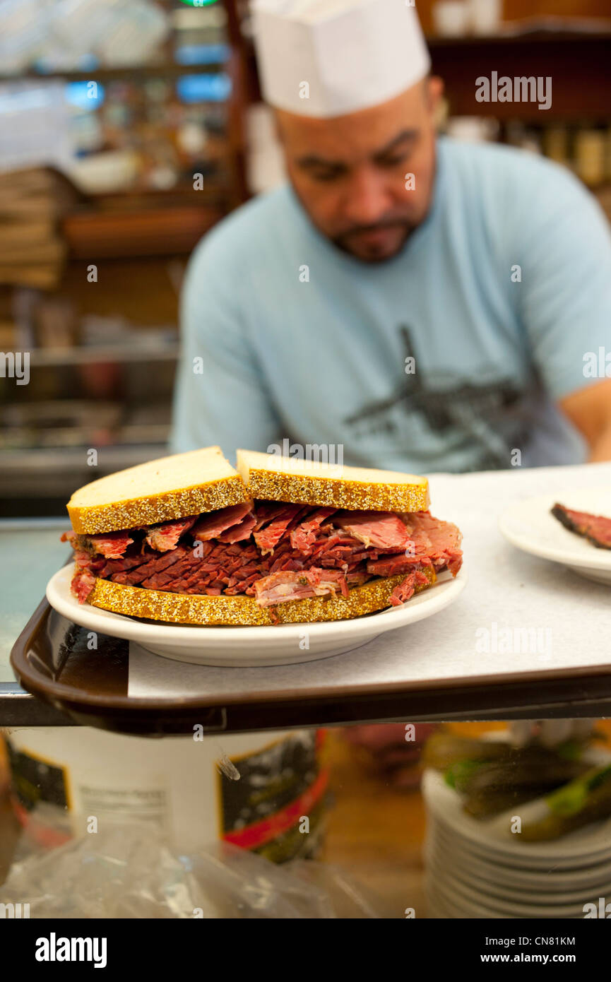 USA New York City Manhattan Katz's Delicatessen Deli chef cook makes