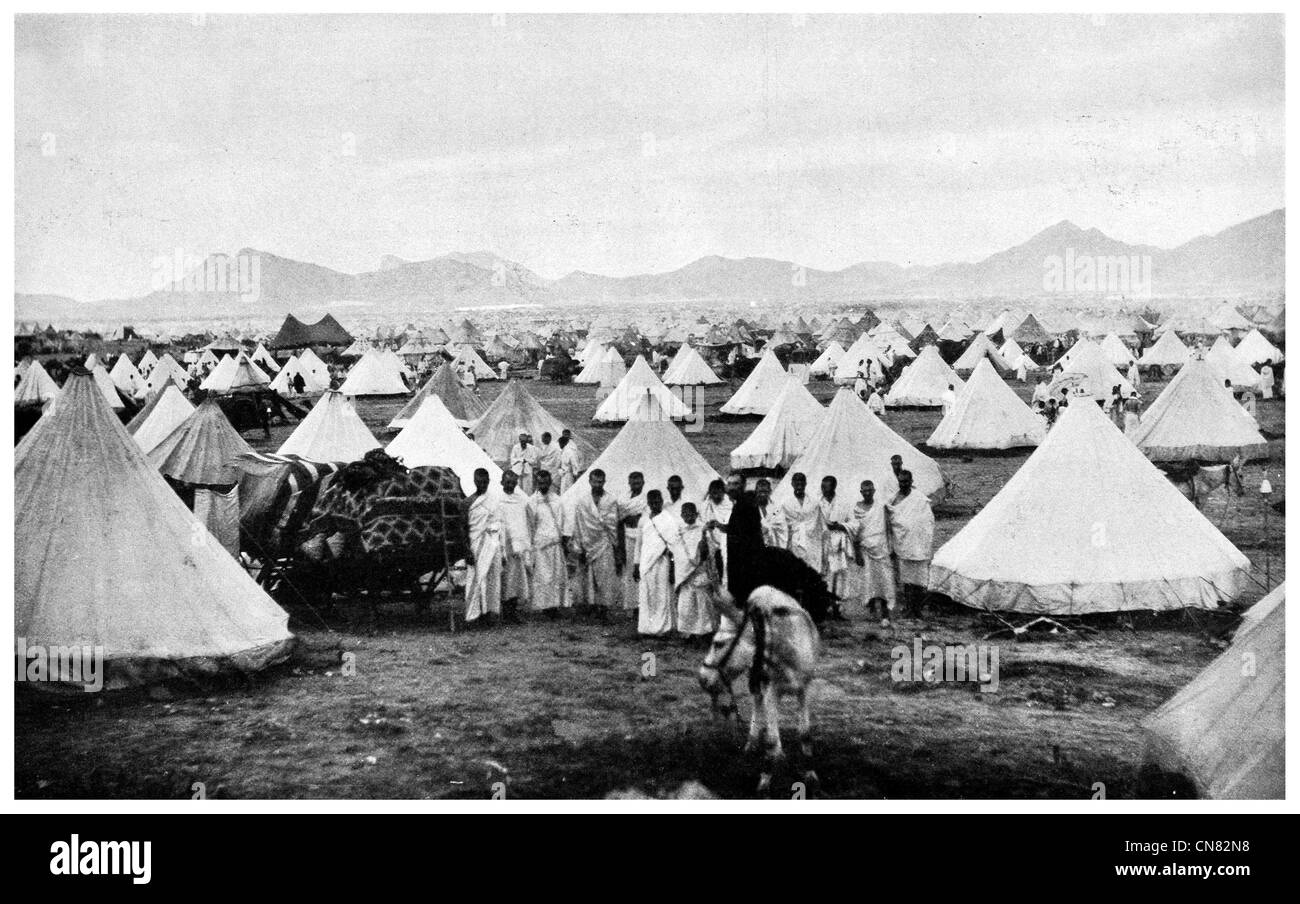 1917 Mecca pilgrims staying in tents Stock Photo