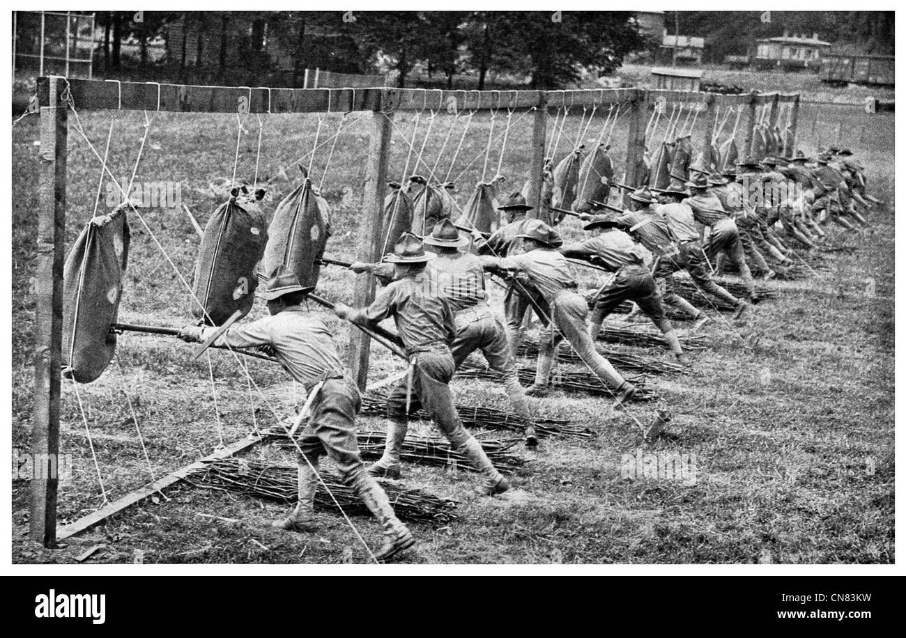 1917 Advanced bayonet drill training student officers US Army Base Stock Photo