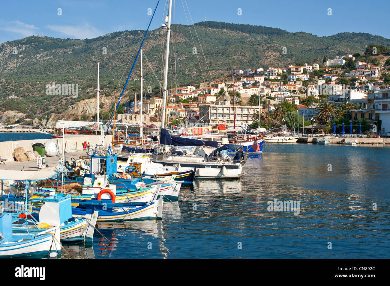 Grèce, north east Aegean islands, Lesbos island, Plomari, the harbour on the south coast Stock Photo