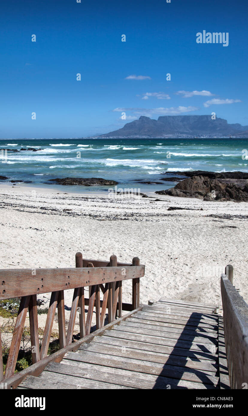 Bloubergstrand Beach Boardwalk in Western Cape with view of Table Mountain Stock Photo