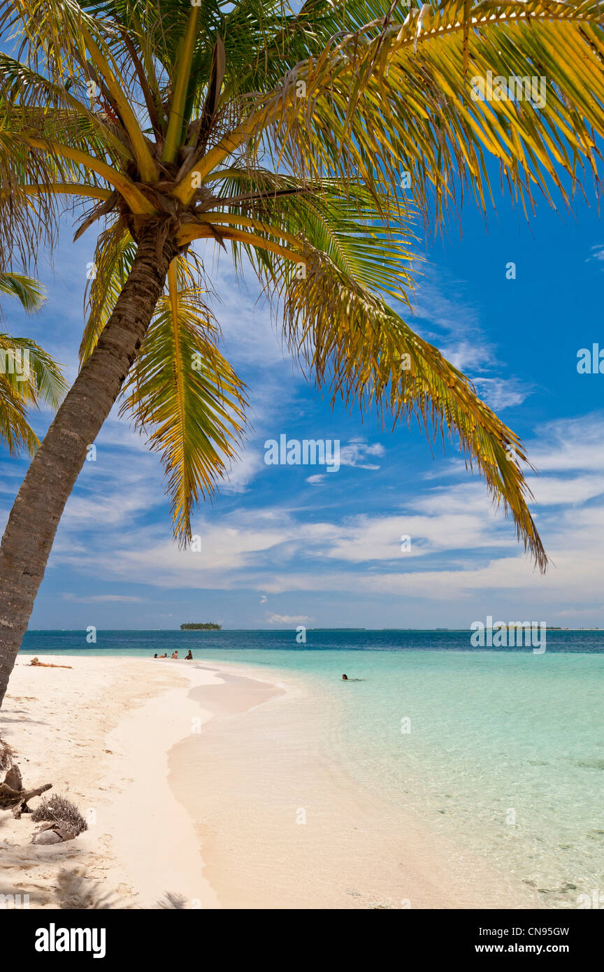 Panama, San Blas archipelago, Kuna Yala autonomous territory, Los Pelicanos island, one of 378 islands Stock Photo