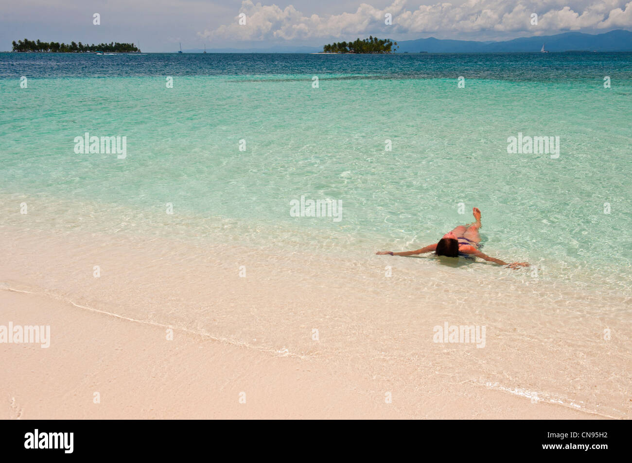 Panama, San Blas archipelago, Kuna Yala autonomous territory, Los Pelicanos island, one of 378 islands Stock Photo