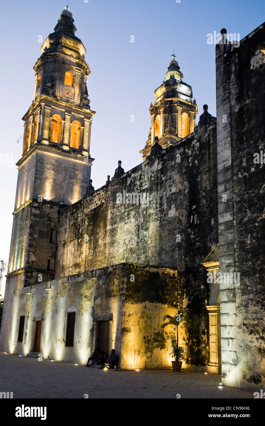 Mexico, Yucatan state, Campeche, a World Heritage of Humanity by Unesco, baroque cathedral Santa Isabel Stock Photo