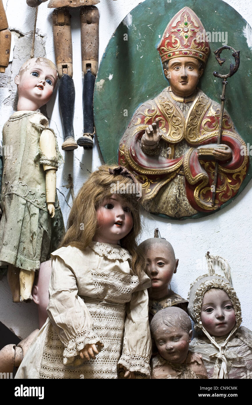 Italy, Campania, Naples, historic center, listed as World Heritage by UNESCO, Ospedale delle Bambole, repairing dolls since 1800 Stock Photo