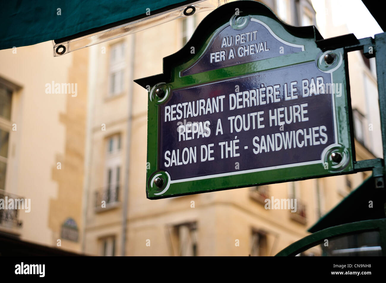 France, Paris, Le Marais district, restaurant le Petit Fer à Cheval Stock Photo