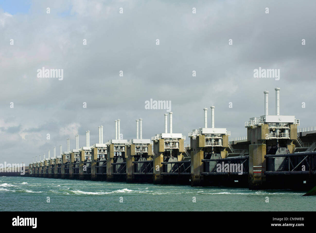 Sea barrier hi-res stock photography and images - Alamy