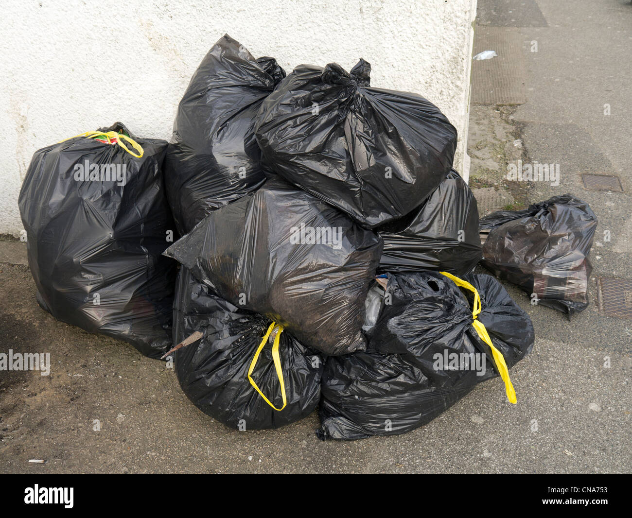Rubbish sack hi-res stock photography and images - Alamy