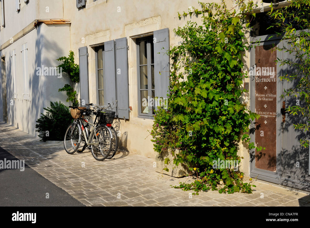 France, Charente Maritime, Ile de Re, Ars en Re, labelled Les Plus Beaux Villages de France (The Most Beautiful Villages of Stock Photo