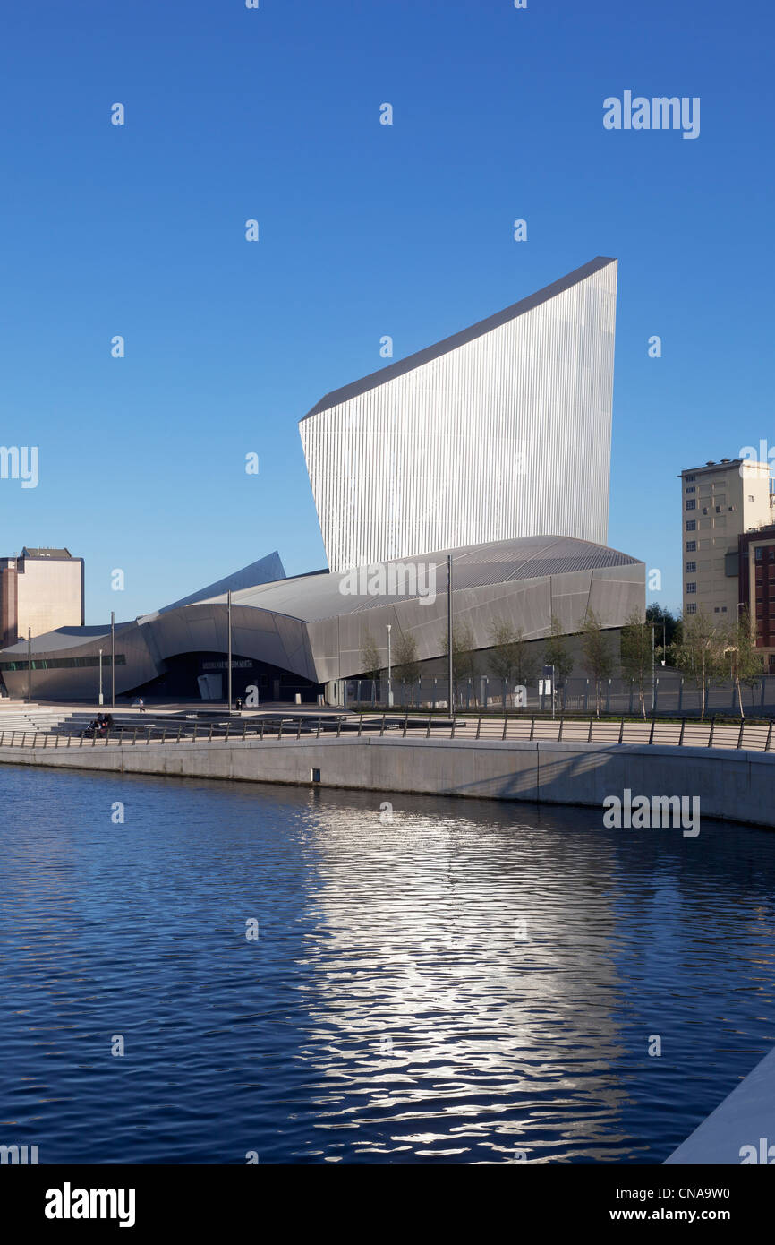 Imperial War Museum North, Salford Quays, Manchester, England Stock ...