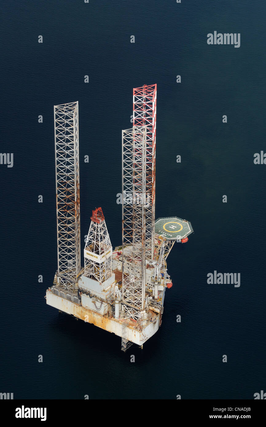 United Kingdom, Scotland, Highland, Cromarty Firth, Offshore Drilling Platform (aerial view) Stock Photo