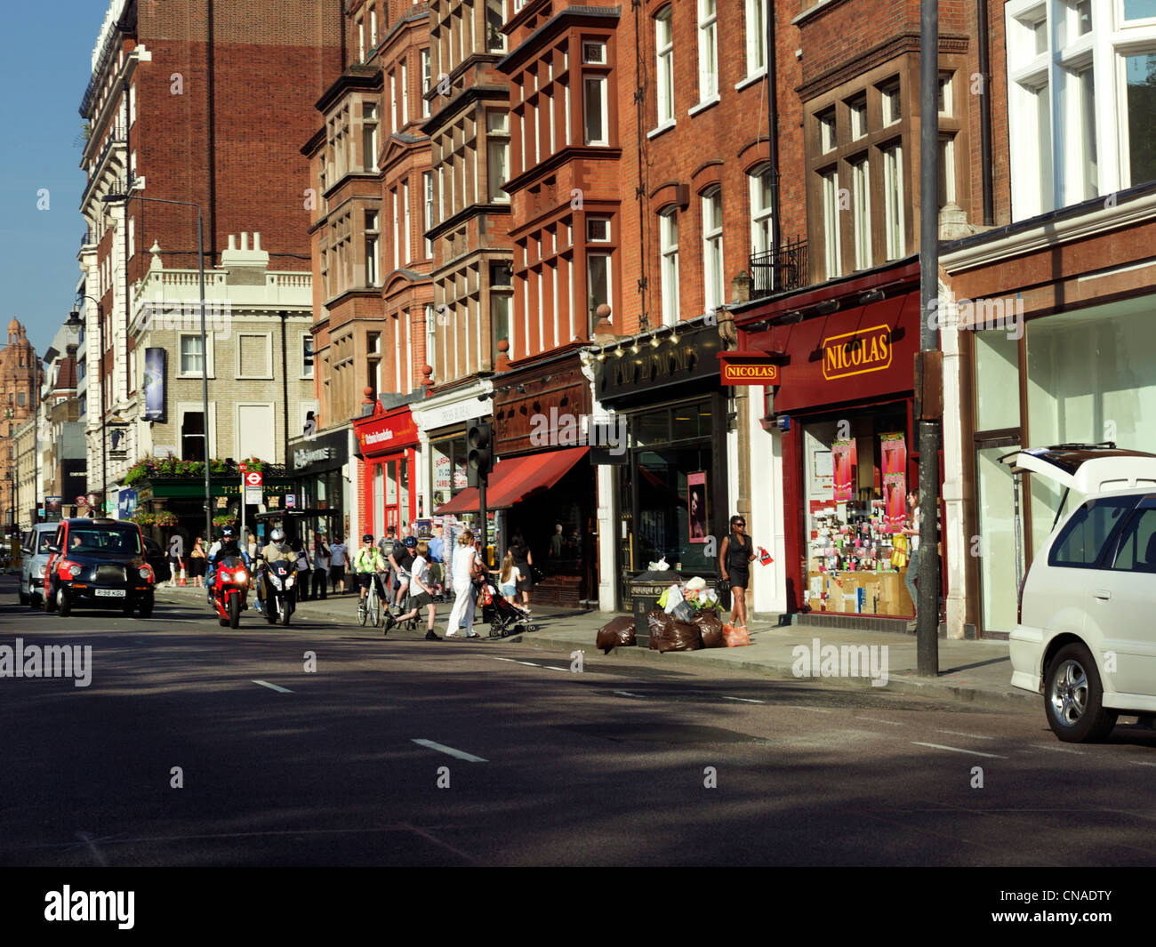 Brompton Rd London Brompton road not harrods hi-res stock photography and images - Alamy