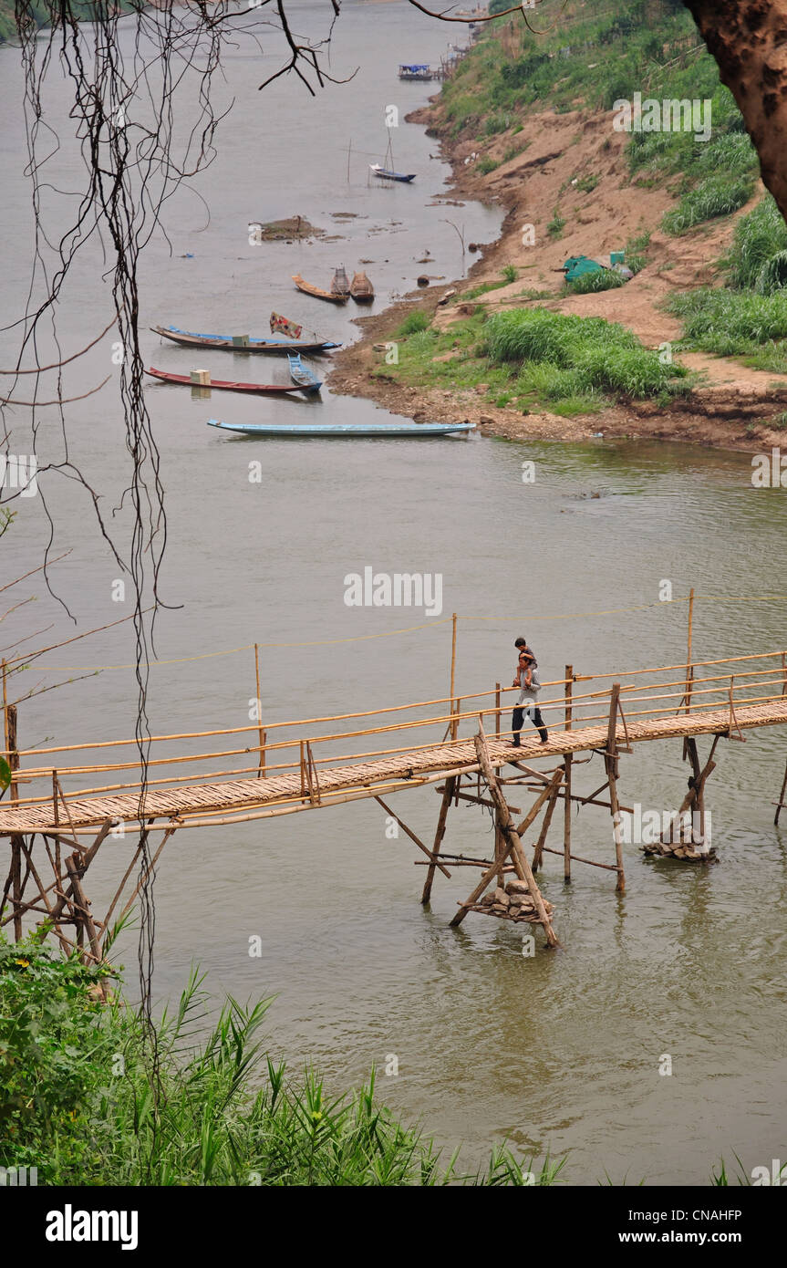 Bamboo bridge across Nam Khan River, Luang Prabang, Luang Prabang Province, Laos Stock Photo