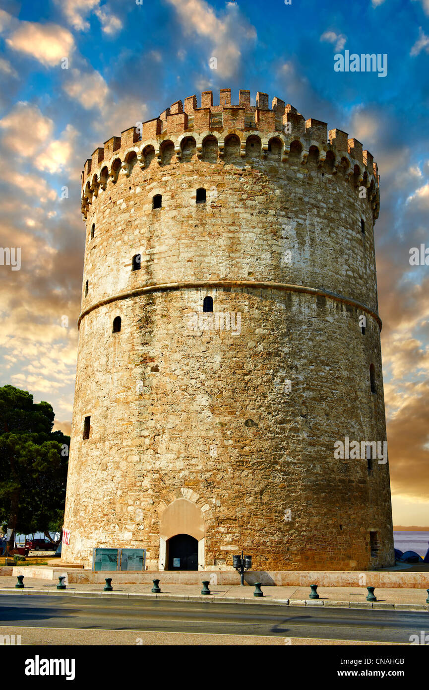 The Ottoman White Tower of Thessaloniki (15351536), symbol of Thealonika. Greece Stock Photo