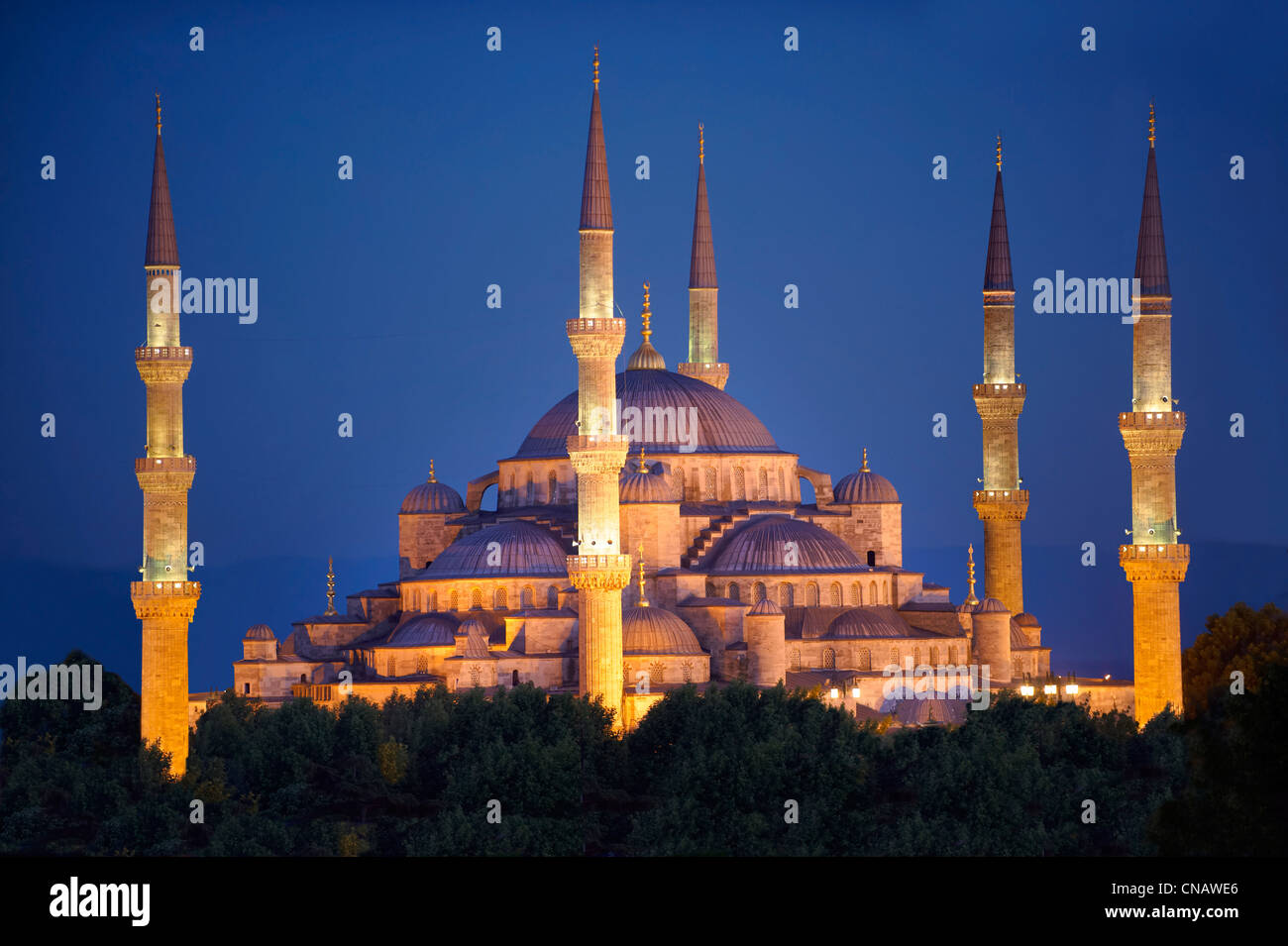 Sunset over the Sultan Ahmed Mosque (Sultanahmet Camii) or Blue Mosque, Istanbul, Turkey. Built from 1609 to 1616 Stock Photo