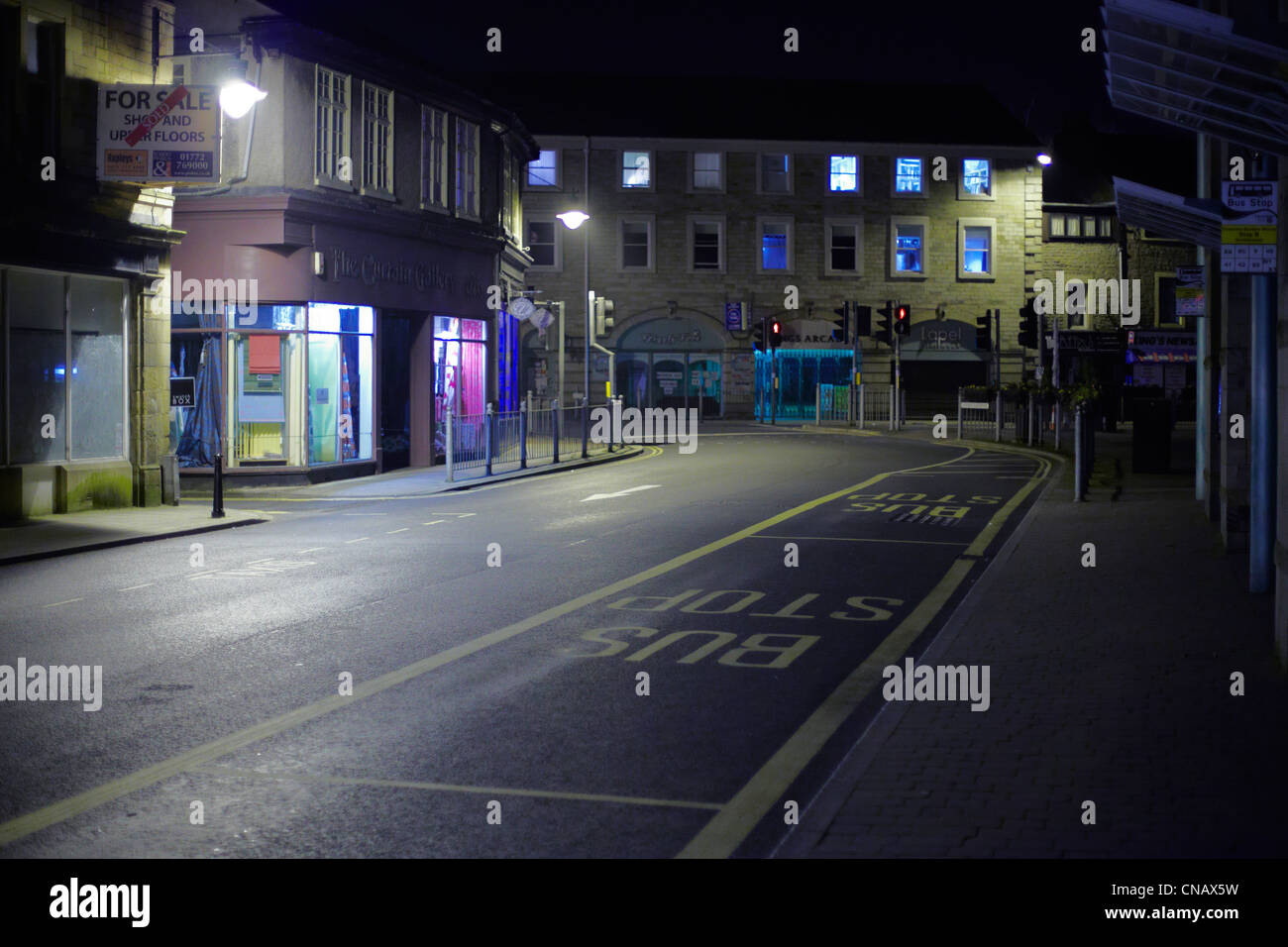Bus stop uk night hires stock photography and images Alamy