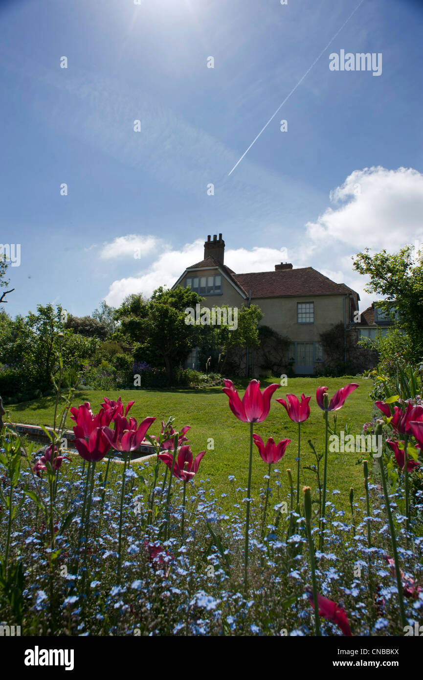 Charleston Farmhouse, near Lewes, East Sussex, England, home of the Bloomsbury Set Stock Photo