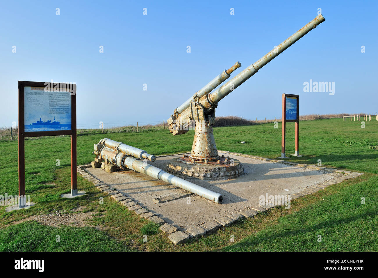 World War Two memorial with 100mm-guns from the French armoured cargo boat P21 Le Cerons at Veules-les-Roses, Normandy, France Stock Photo