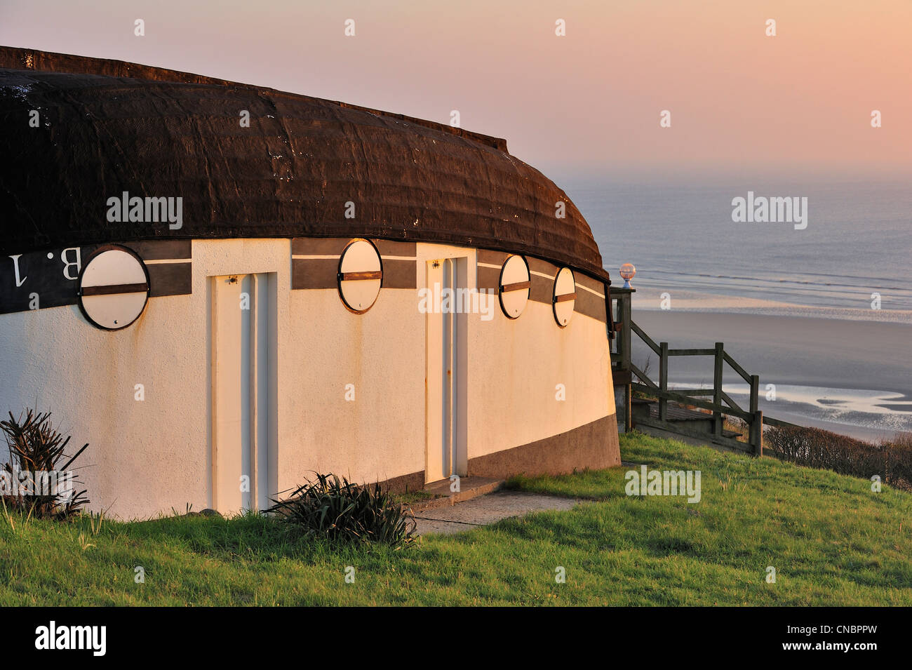 Quille en l’air, poor family's house made of upturned fishing boat at Equihen-Plage, Côte d'Opale / Opal Coast, France Stock Photo