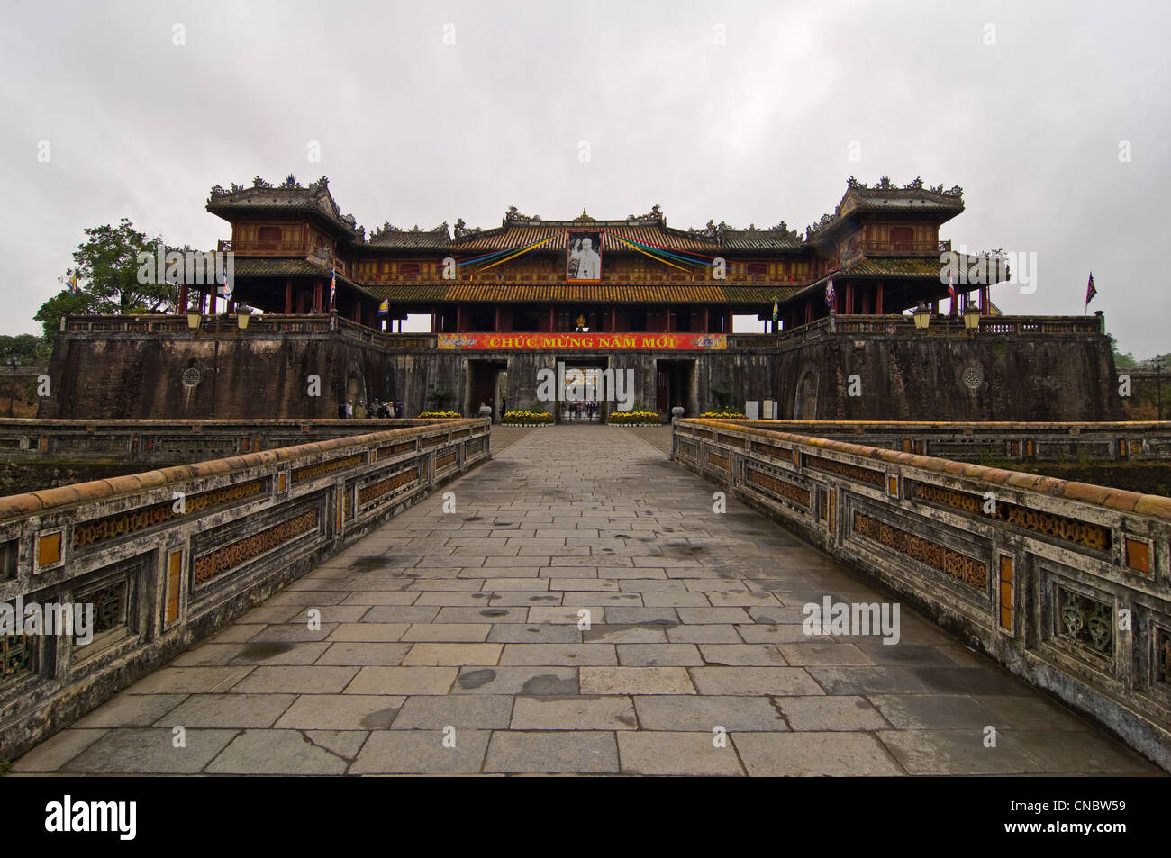 Horizontal wide angle of the Imperial Palace's [Kinh thành Huế] main entrance, the Noon or Midday Gate (Ngo Mon Gate) in Hue, Vietnam Stock Photo