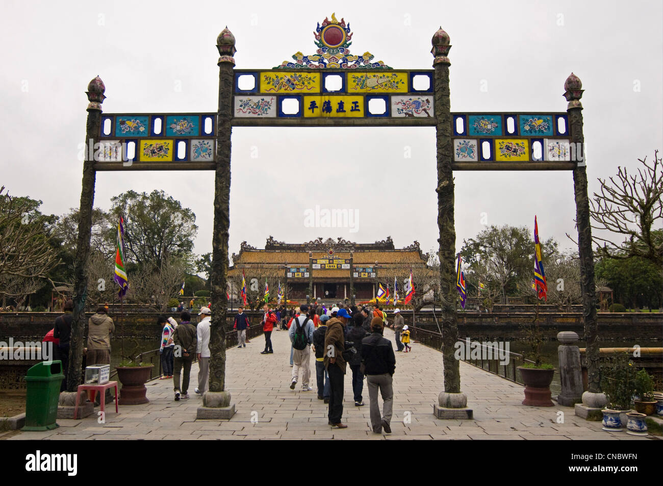 Horizontal view of Trung Dao (Central Path) Bridge and Dien Thai Hoa (Palace of Supreme Harmony) at the Citadel in Hue, Vietnam Stock Photo