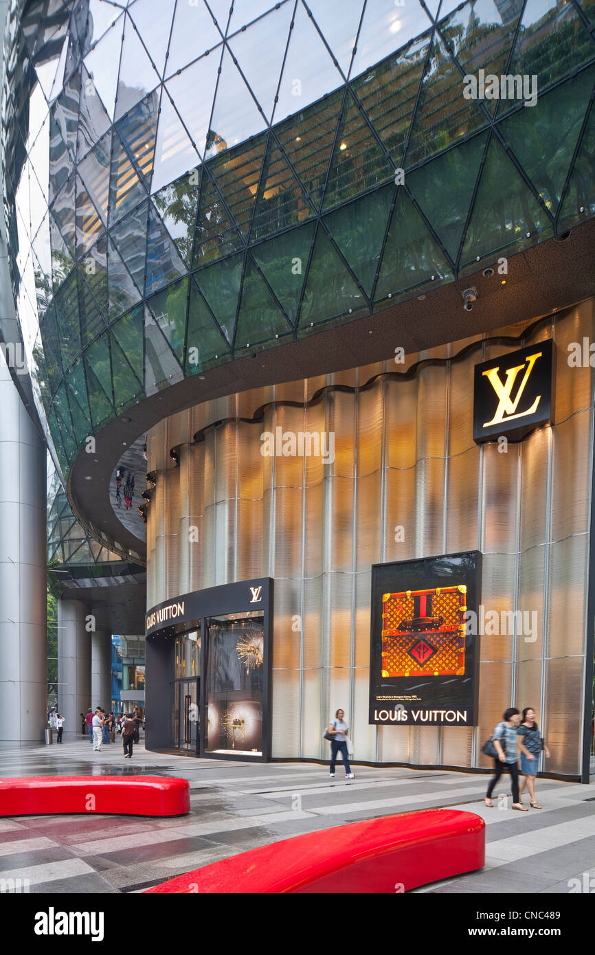 Singapore Nov18 Louis Vuitton Store Marina Stock Photo 353053775