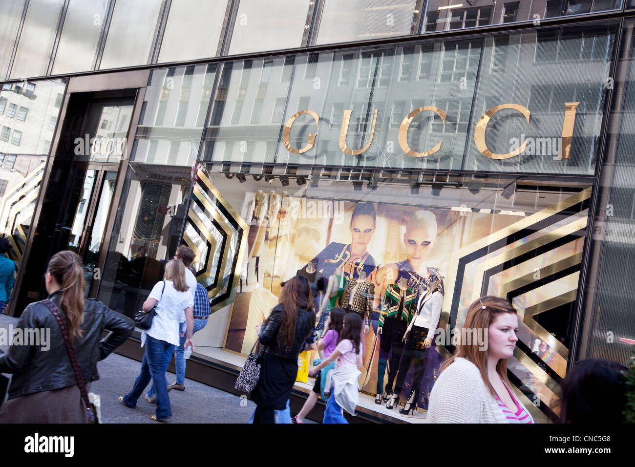 New York City, USA - July 28, 2018: Fifth Avenue (5th Avenue) with luxury  shops and people around in Manhattan in New York City, USA Stock Photo -  Alamy