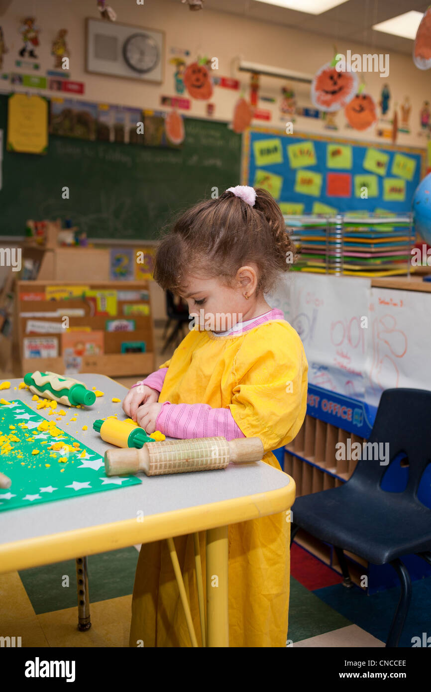 Preschool Girl In The Classroom Stock Photo Alamy preschool-girl-in-the-classroom-stock-photo-alamy