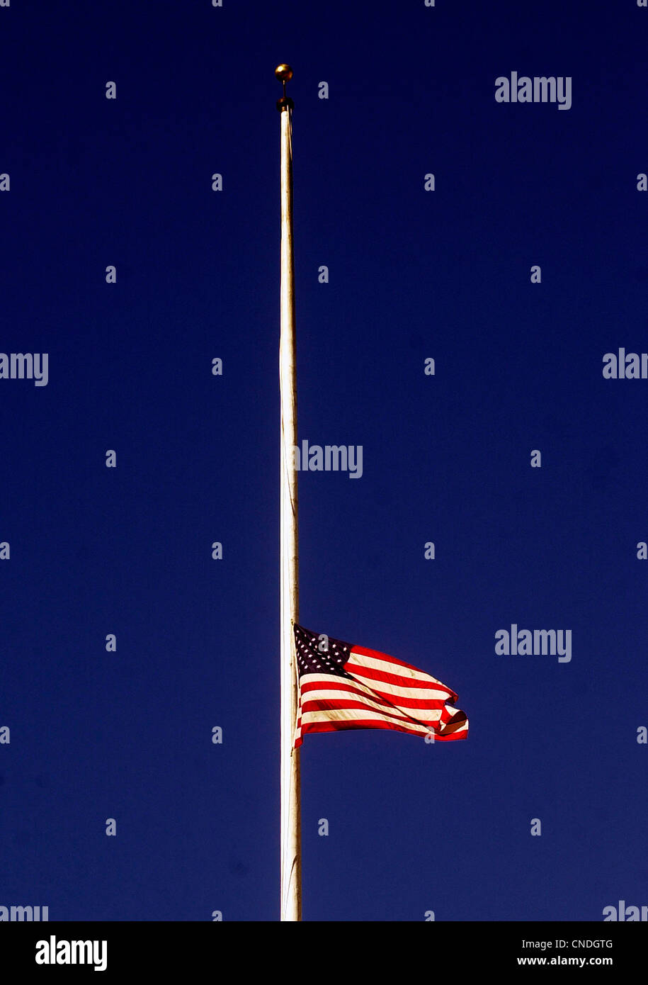Flag in New York on February 4, 2004 flying at halfstaff. (© Richard B