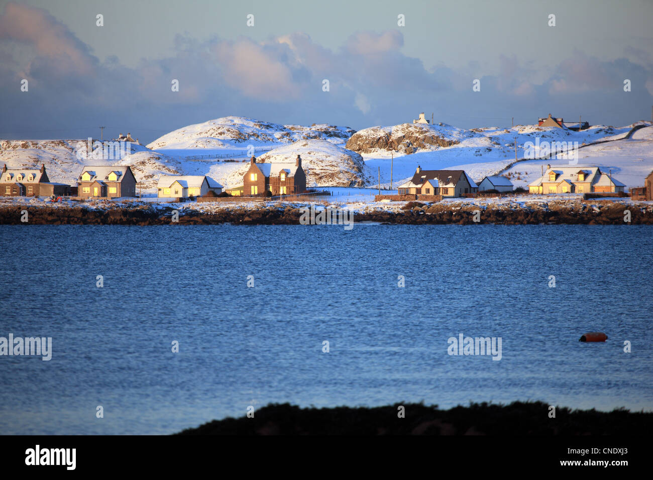 Houses on the Isle of Iona in winter snow Stock Photo Alamy