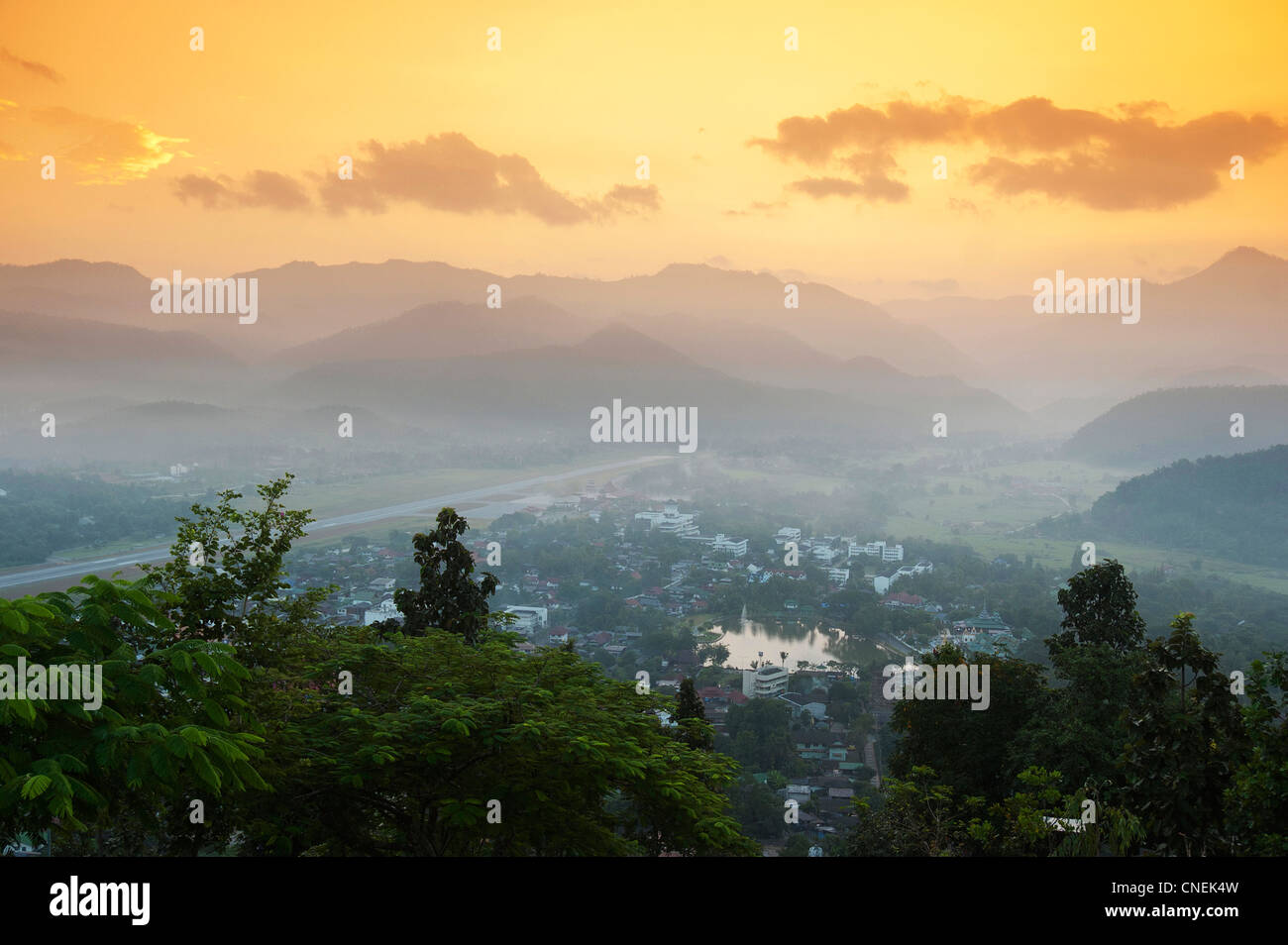 Mae hong son thailand hi-res stock photography and images - Alamy