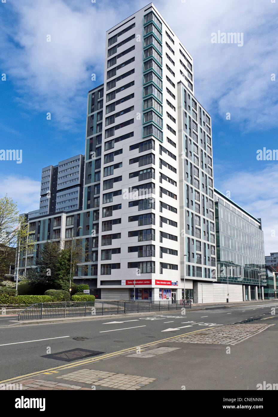 Taylor woodrow glasgow hires stock photography and images Alamy