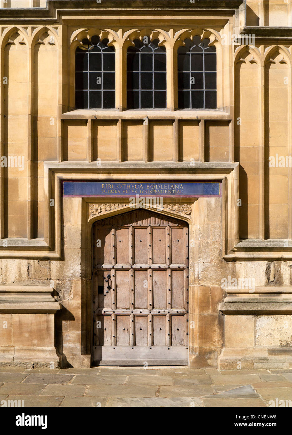 Ancient door of Bodleian Library Oxford 3 Stock Photo - Alamy