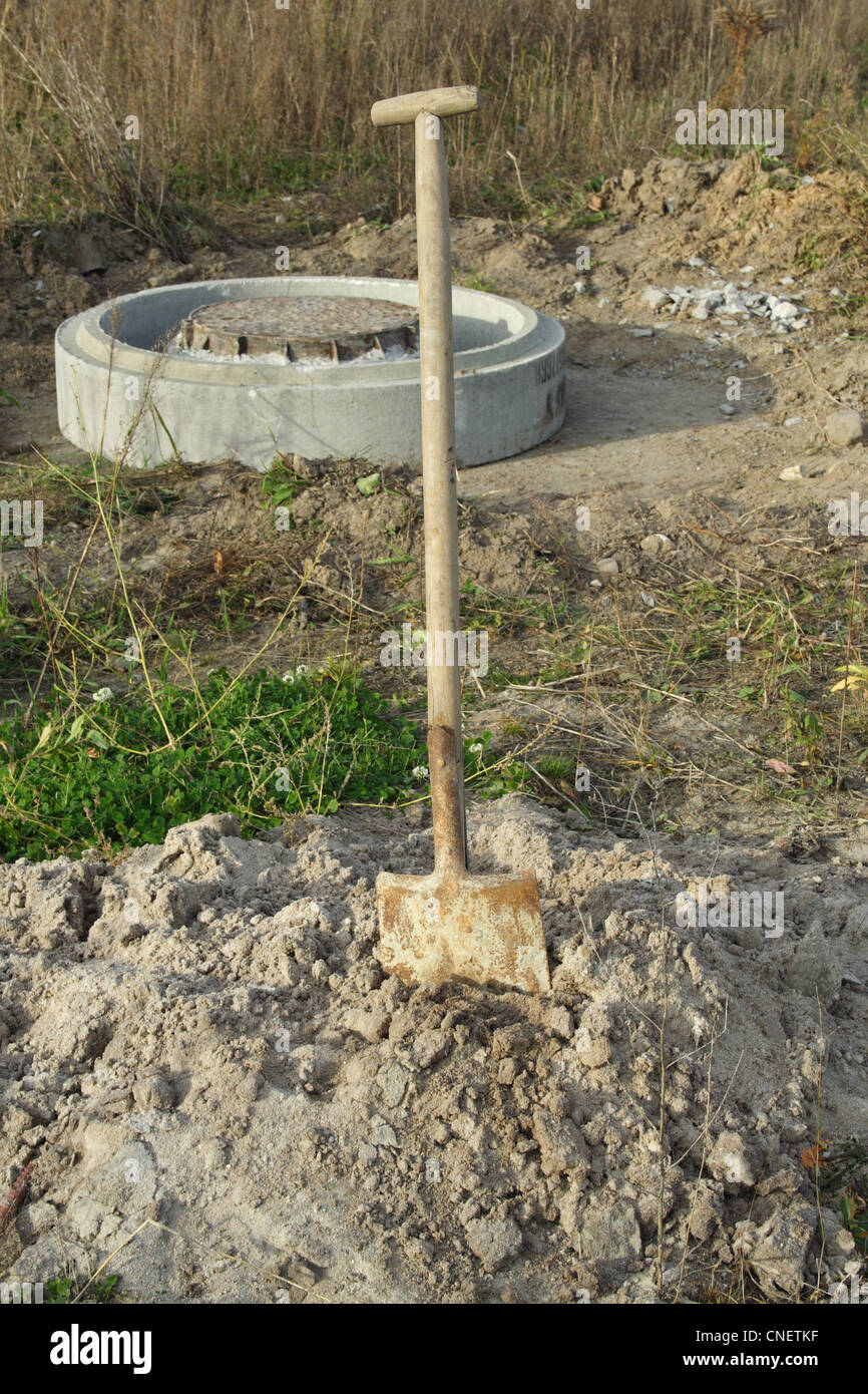 Old spade hi-res stock photography and images - Alamy