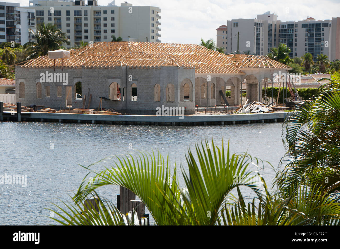 Luxury house under construction hi-res stock photography and images - Alamy