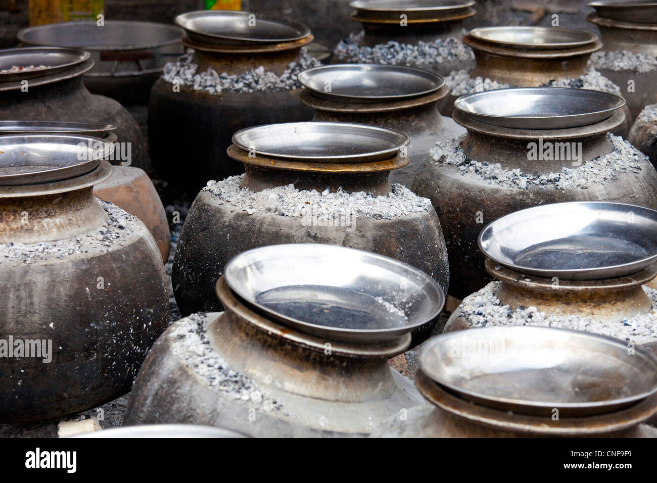 Huge cooking pots hi-res stock photography and images - Alamy