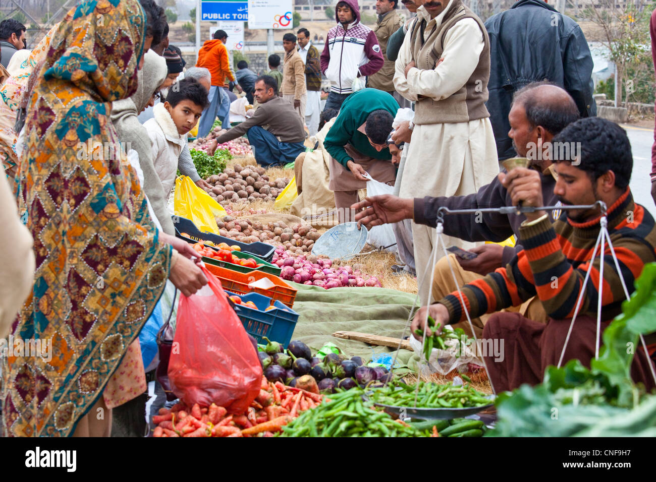 Pakistan vegetable market hires stock photography and images Alamy